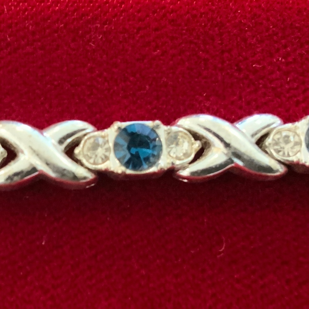 Vintage Beautiful XOXO Tennis Bracelet